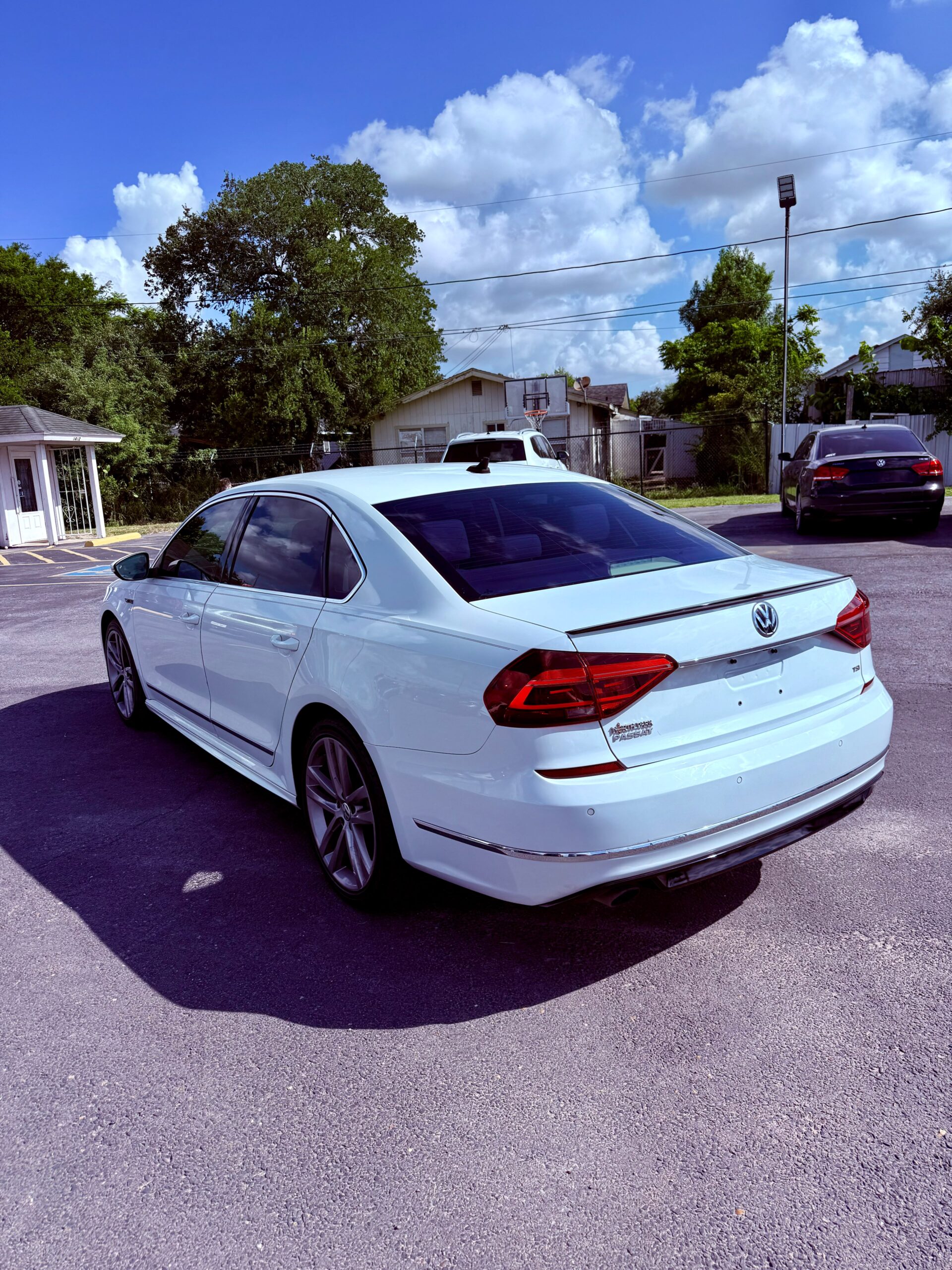 2019 Volkswagen Passat R-Line